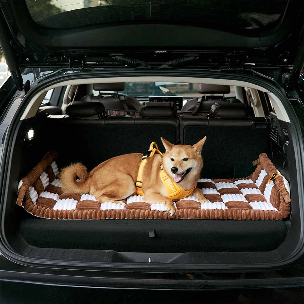 Alfombra de cama para perros sin deslizamiento a cuadros para extensor de asiento para el automóvil