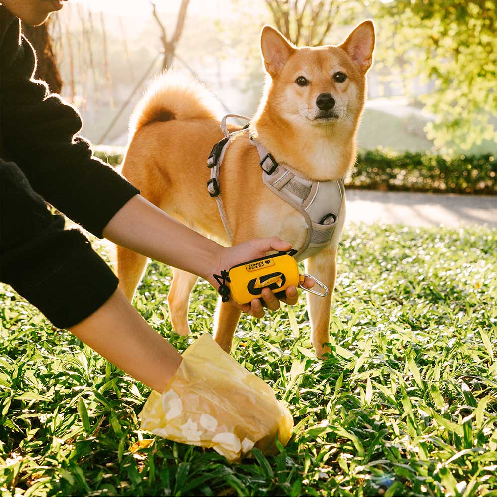 Dispensador de bolsas de caca de correa impermeable FunnyFuzzy - Flexi Walker