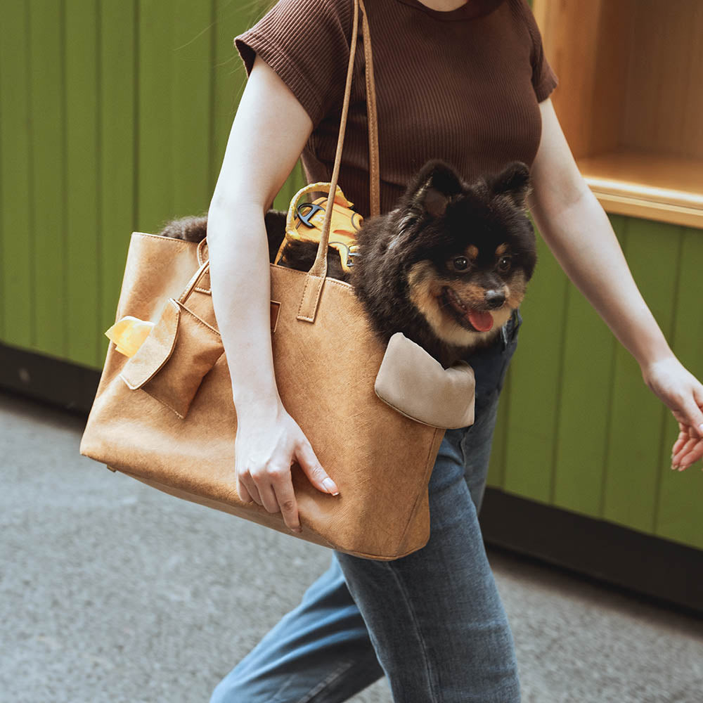 Vogue Eco -friendly DuPont Waterproof Pet Carrier - City Roamer