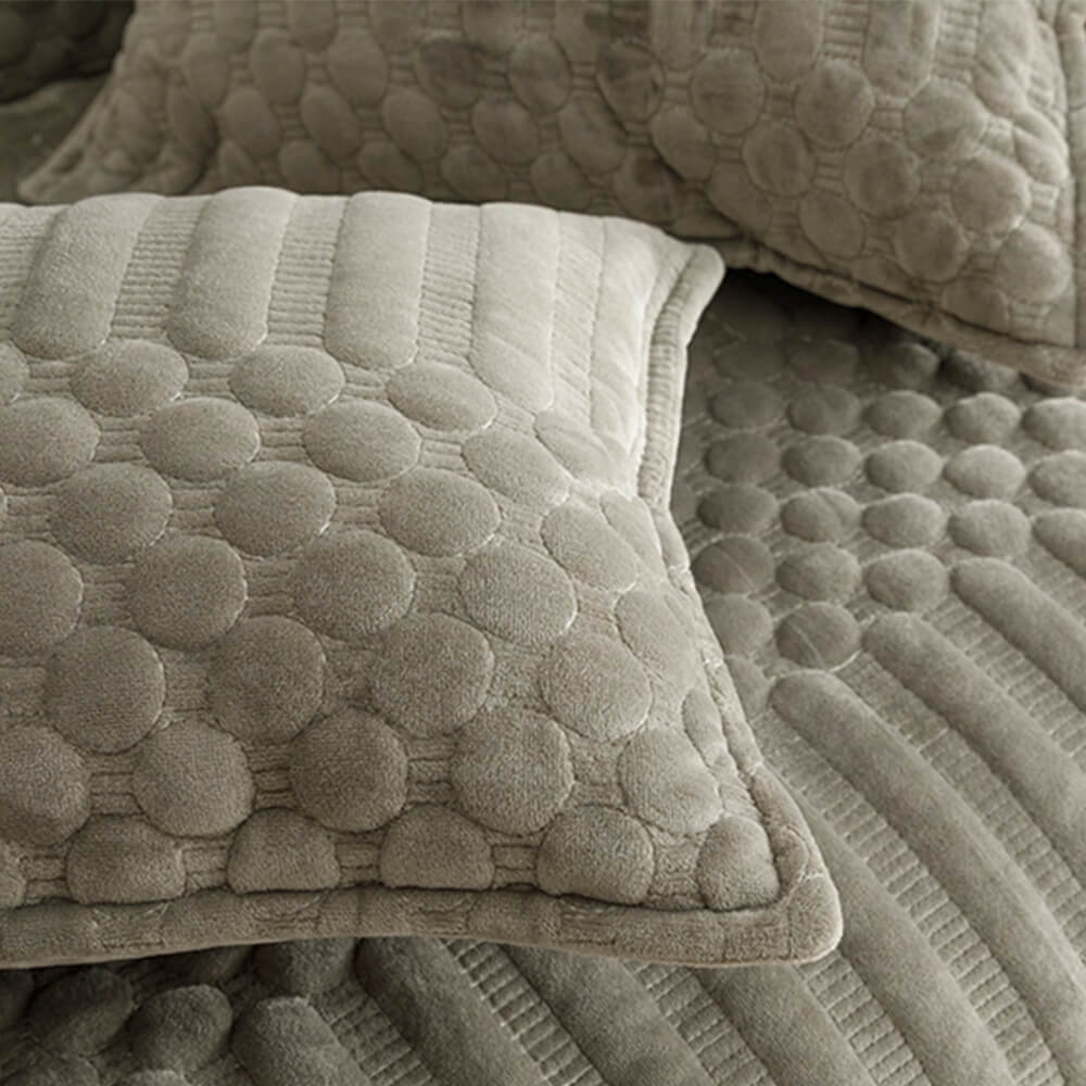 Cubierta de sofá sin deslizamiento cálido y lujoso