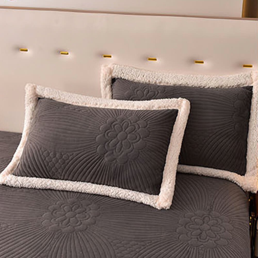 Set di gonne da letto per pile di latte addensato trapuntato floreale