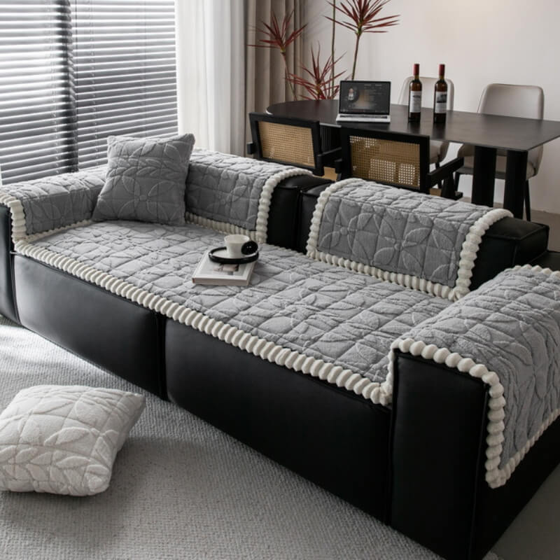 Patrón de hojas de felpa corta espesada Cubierta de sofá sin deslizamiento resistente a los rasguños