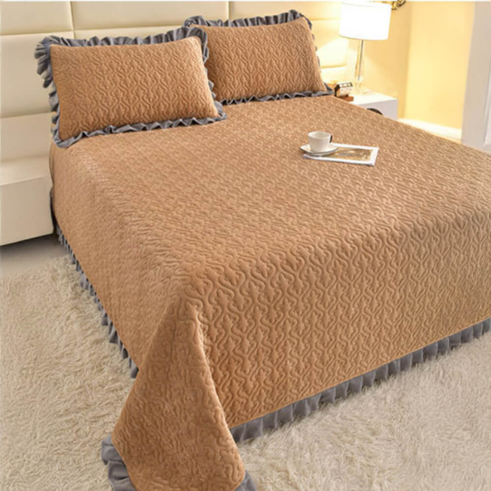 Milk Velvet Royalty Tradition Pattern Throw Bedspread