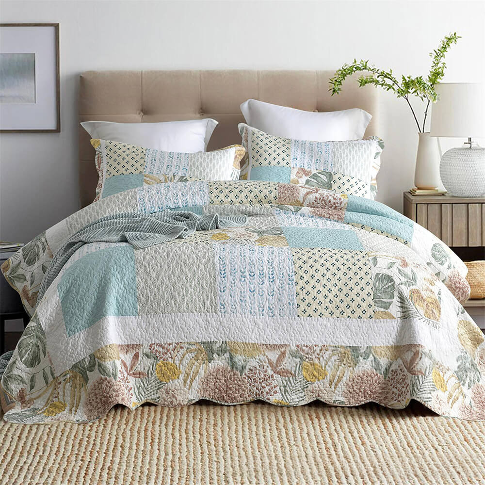 Chic Patchwork Floral Soft Bedspread Cotton Reversible Quilt Bedding Set