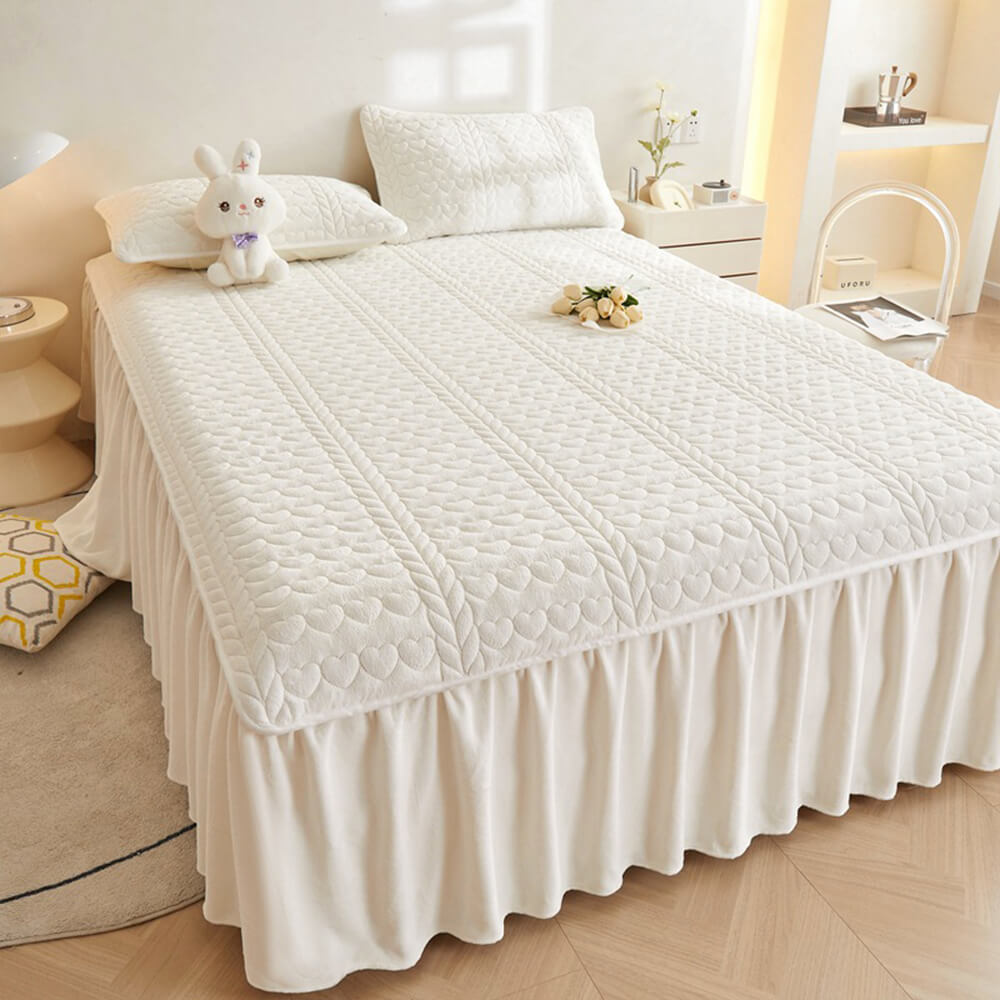 Creamy Milk Velvet Quilted Bed Sheet Set