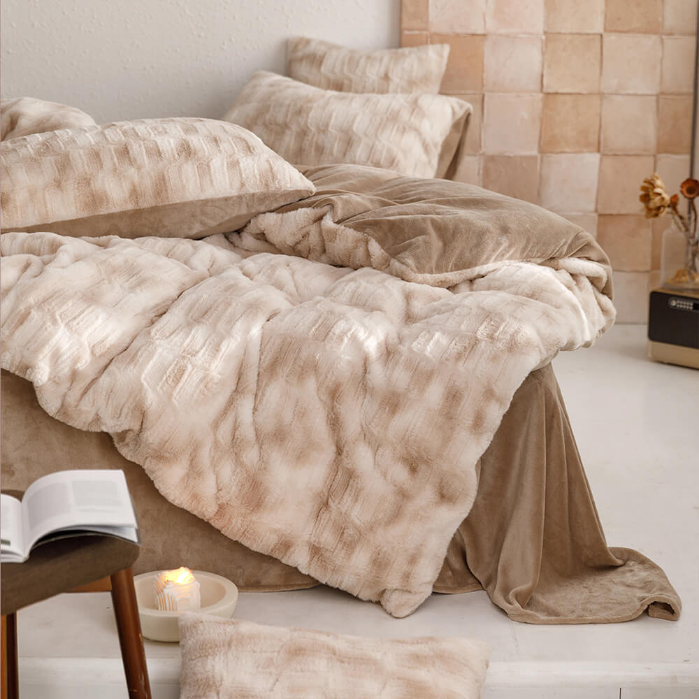 Cozy Faux Rabbit Fur Warm Textured Bed Sheet Set