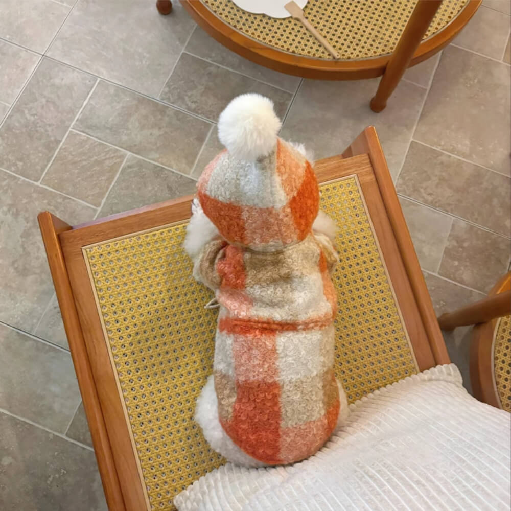 Manteau de chien à capuche chaud en laine à carreaux de Noël avec pompons