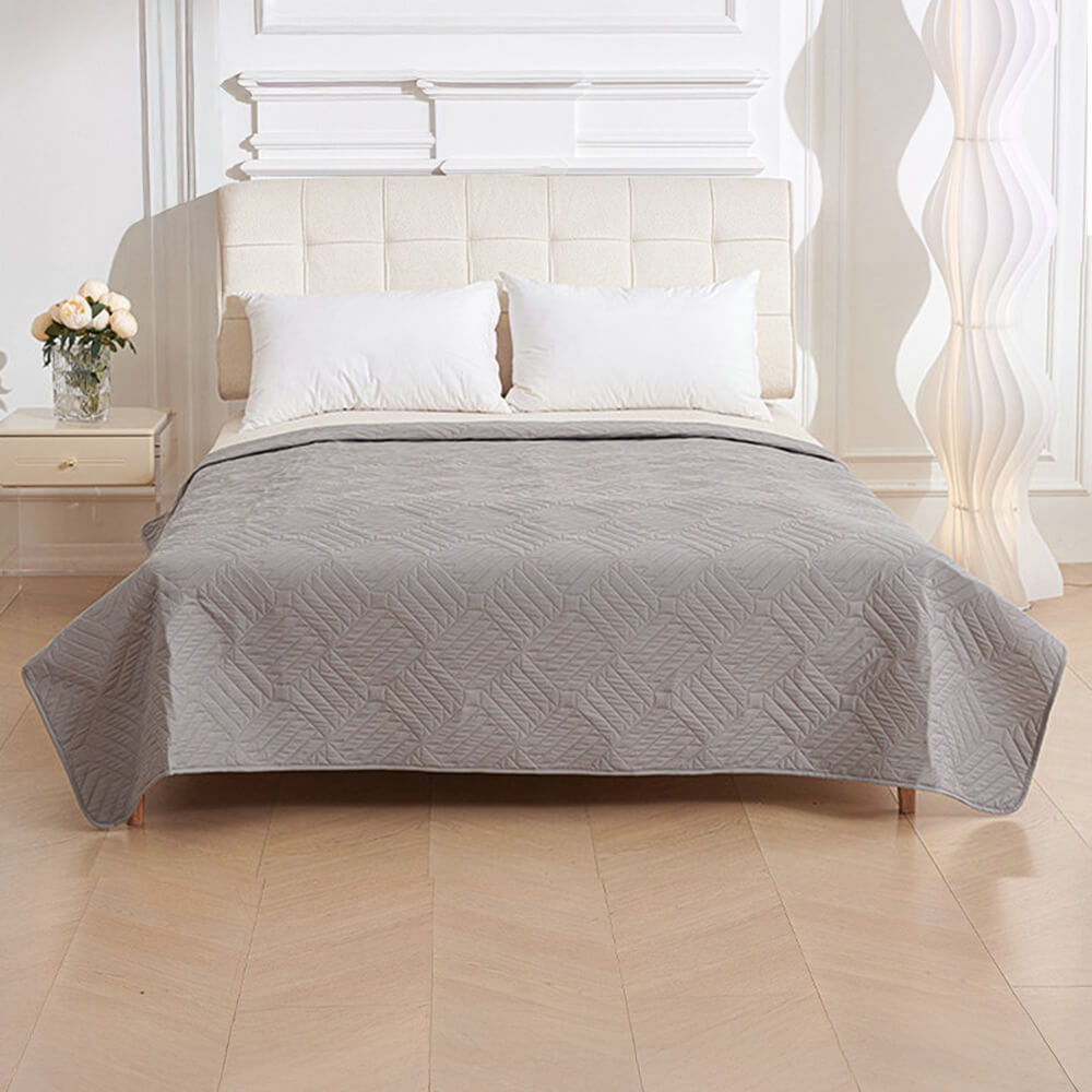 Multifunctional Water-resistant Urine Proof & Washable Pet Blanket Bed Cover