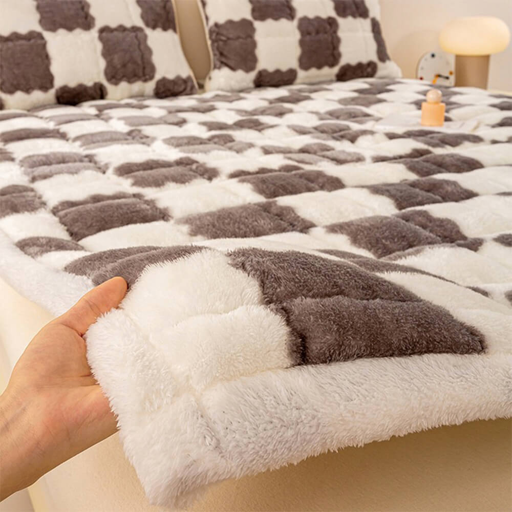 Warm Checkerboard Plush Mattress Topper and Pillowcase