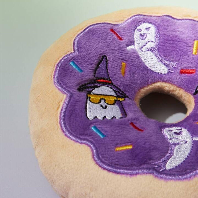 Juguete para perros de peluche con forma de donut de Halloween