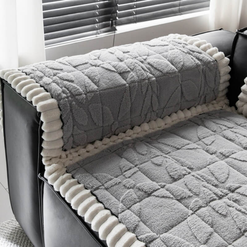 Patrón de hojas de felpa corta espesada Cubierta de sofá sin deslizamiento resistente a los rasguños