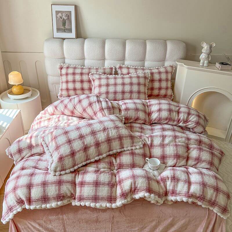 Trendy Fluffy Plaid Soft Plush Bed Sheet Set